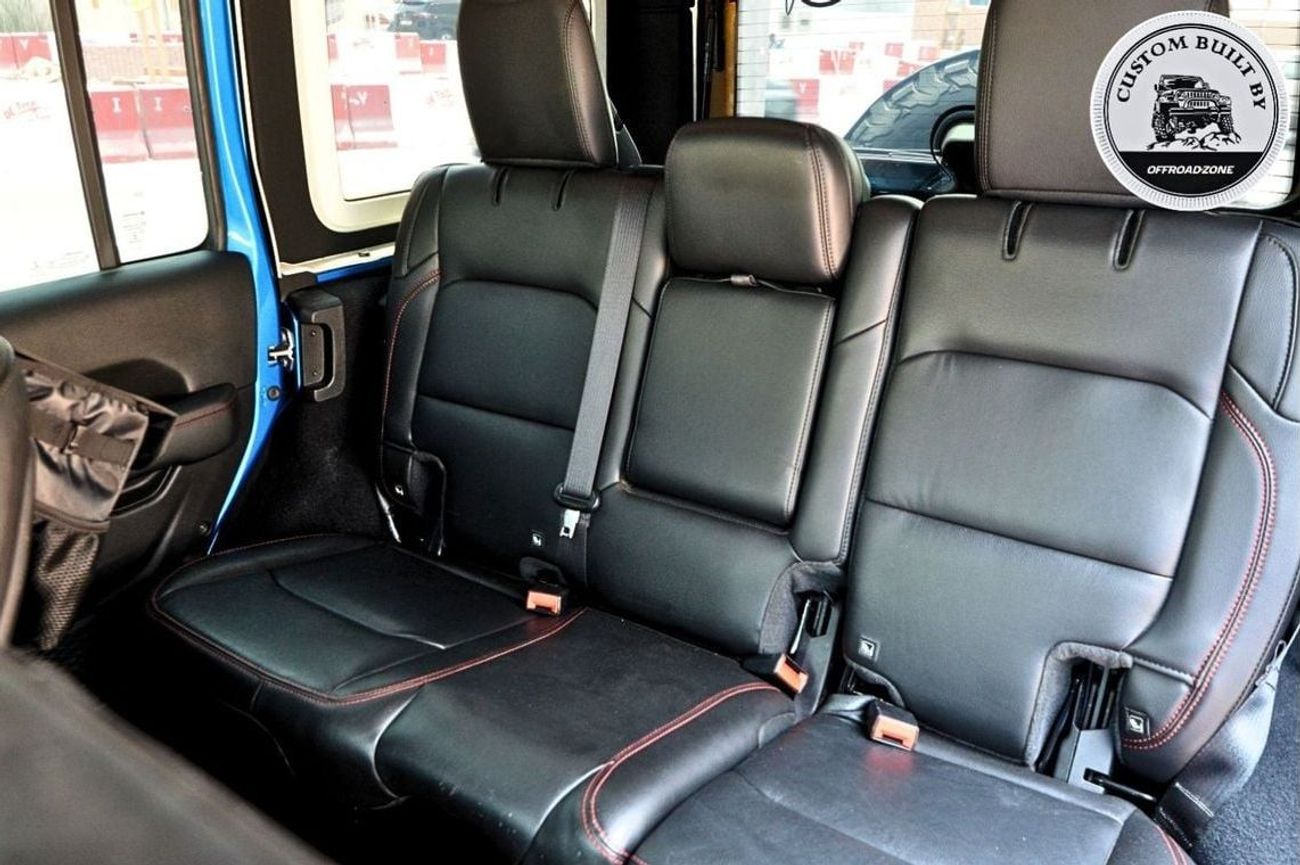 Jeep Wrangler UNLIMITED RUBICON 6.4L / V8 (A/T)