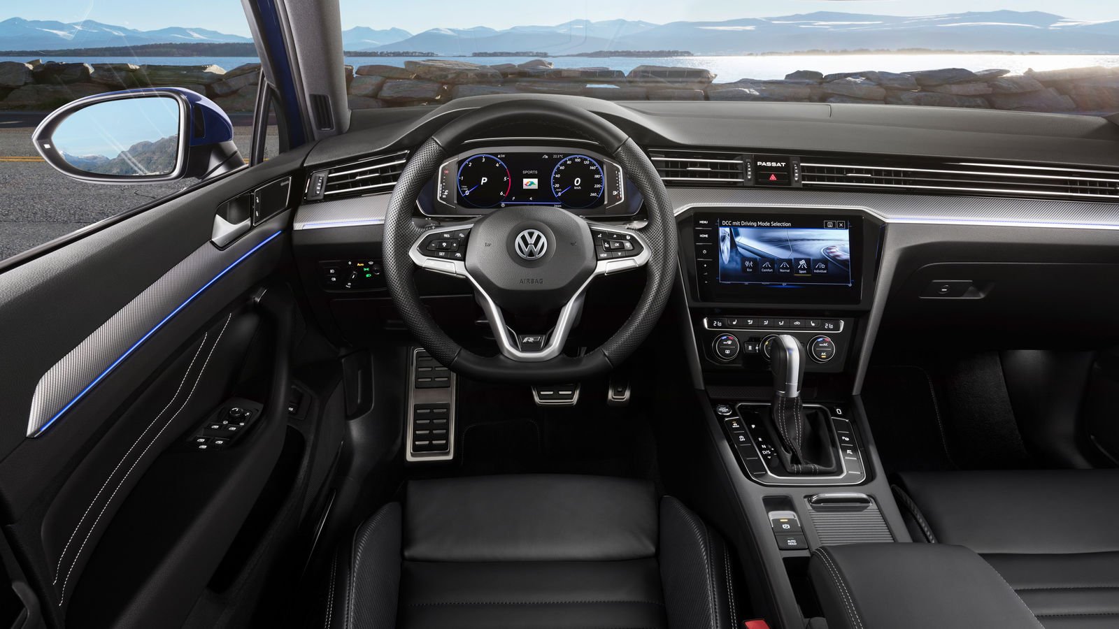 Volkswagen Passat interior - Cockpit