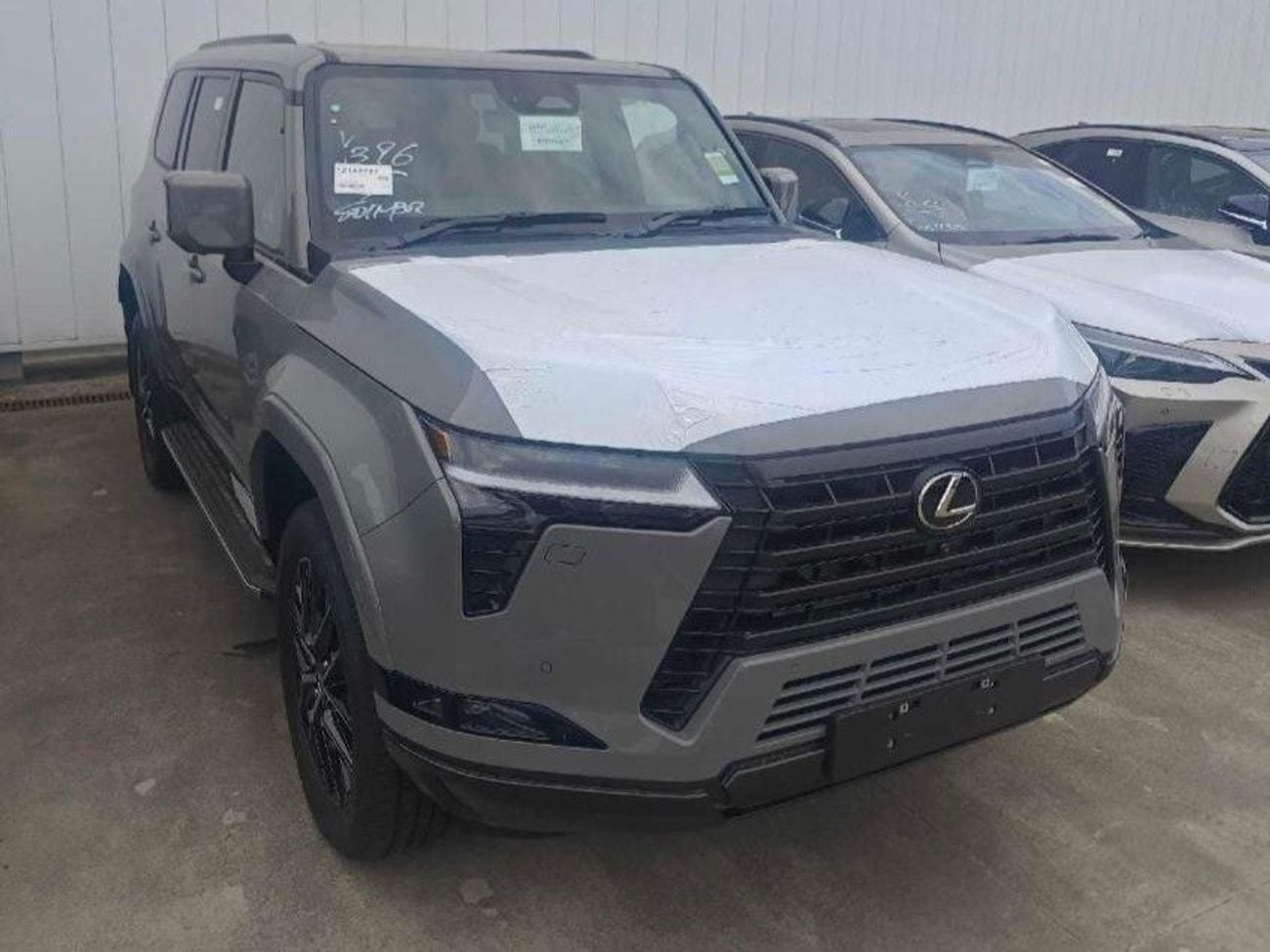 لكزس GX550 SPORT LUXURY (EXPORT ONLY) RIGHT HAND DRIVE 3.6L V6 in RIGHT HAND DRIVE (EXPORT ONLY)