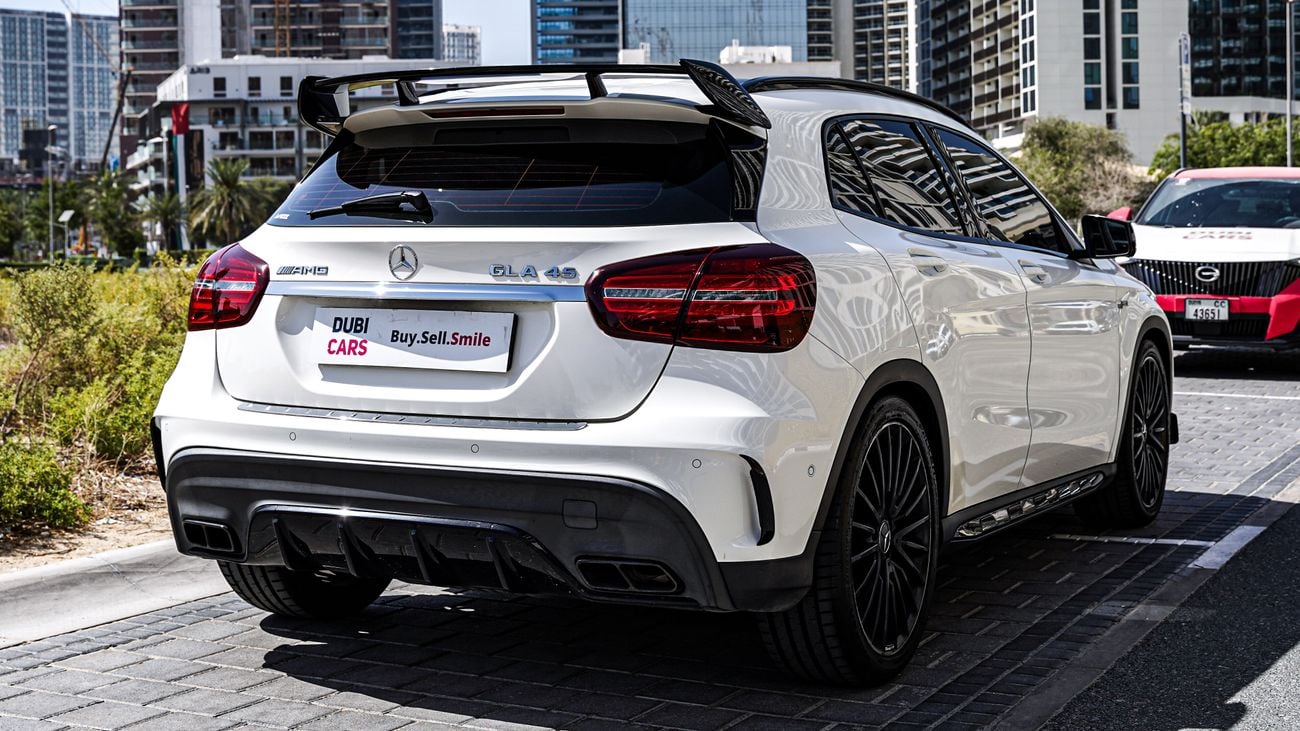 Mercedes Benz GLA 45 AMG STD 2.0L