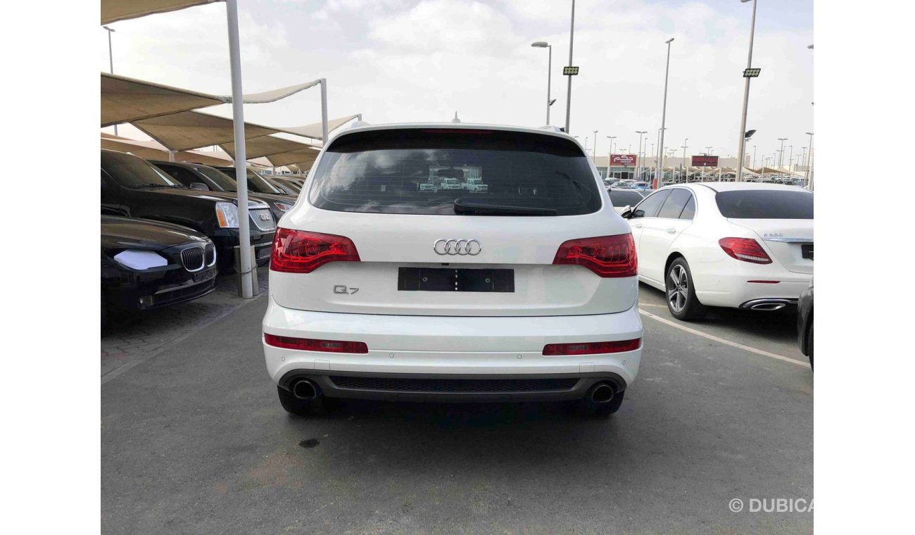 أودي Q7 SUPER CLEAN CAR ORIGINAL PAINT LOW MILEAGE