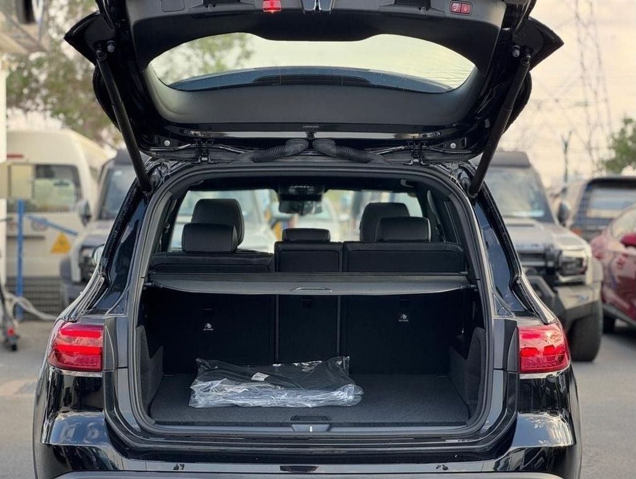 مرسيدس بنز EQB 260 MERCEDES BENZ  EQB 260  2024