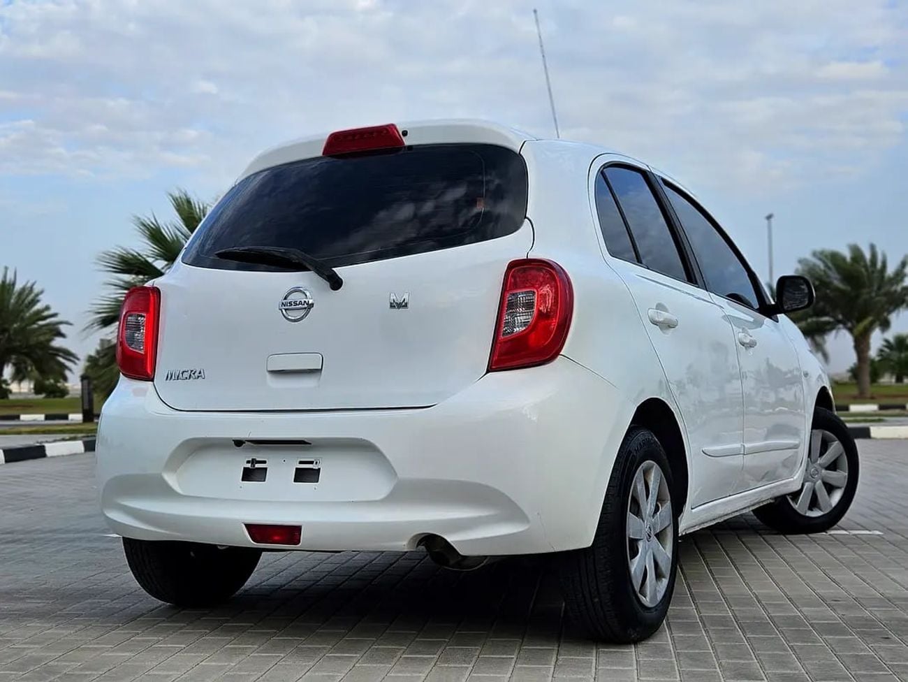 Nissan Micra S GCC Specs - Well Maintained Fuel Efficient Hatchback