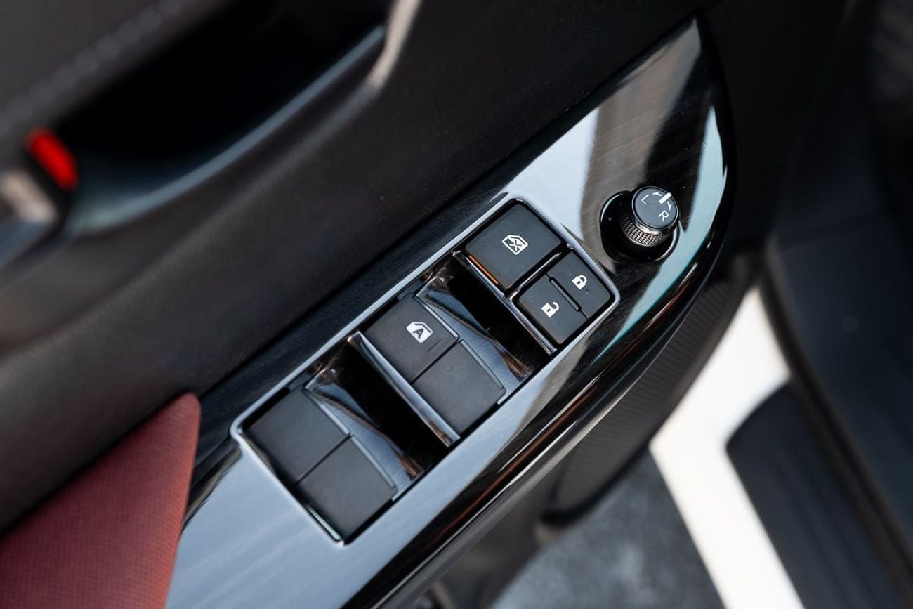 تويوتا هيلوكس GLX 2.7L Petrol Automatic Transmission 4x2 2026