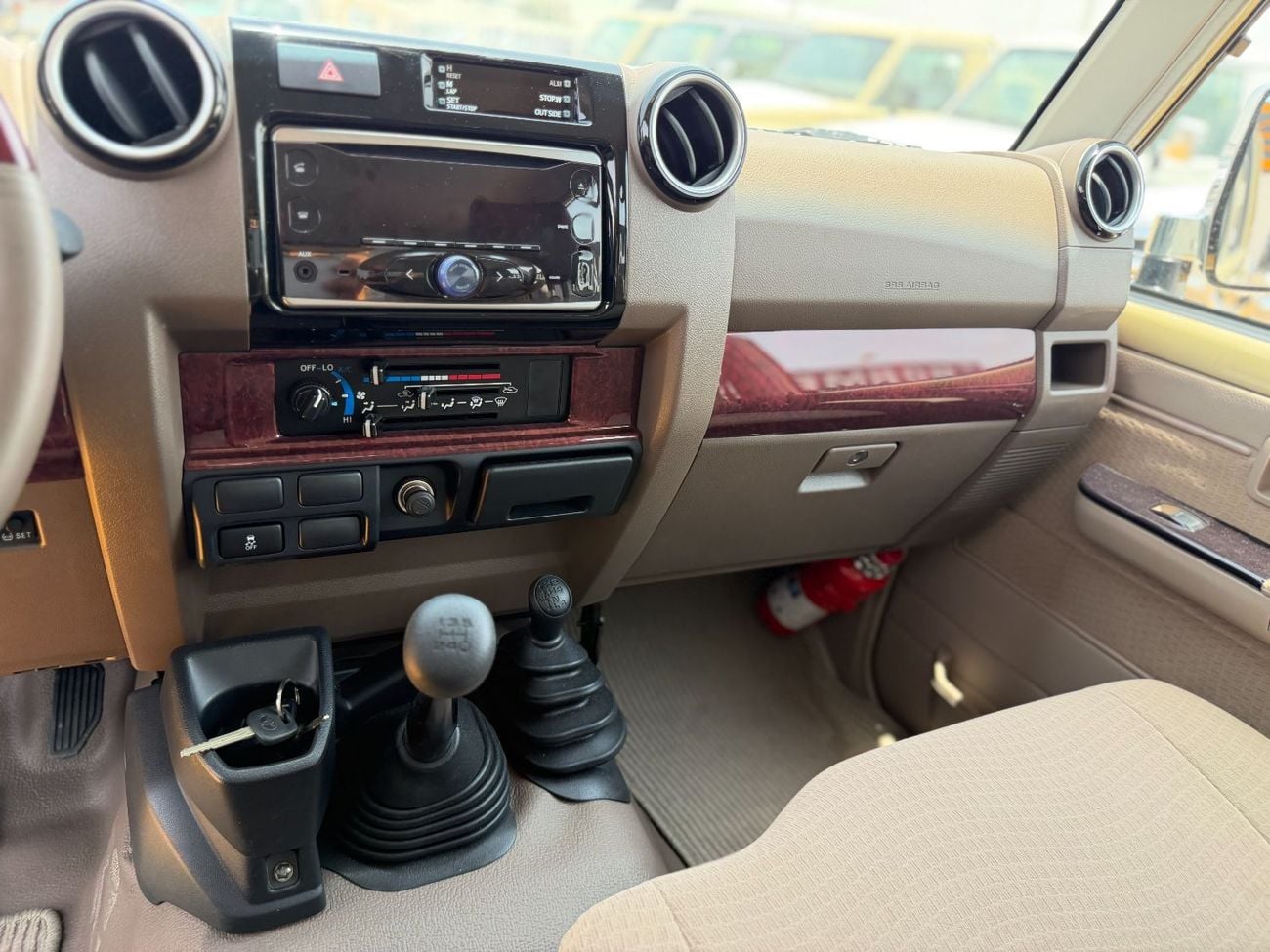 Toyota Land Cruiser 70 LC79 GXR