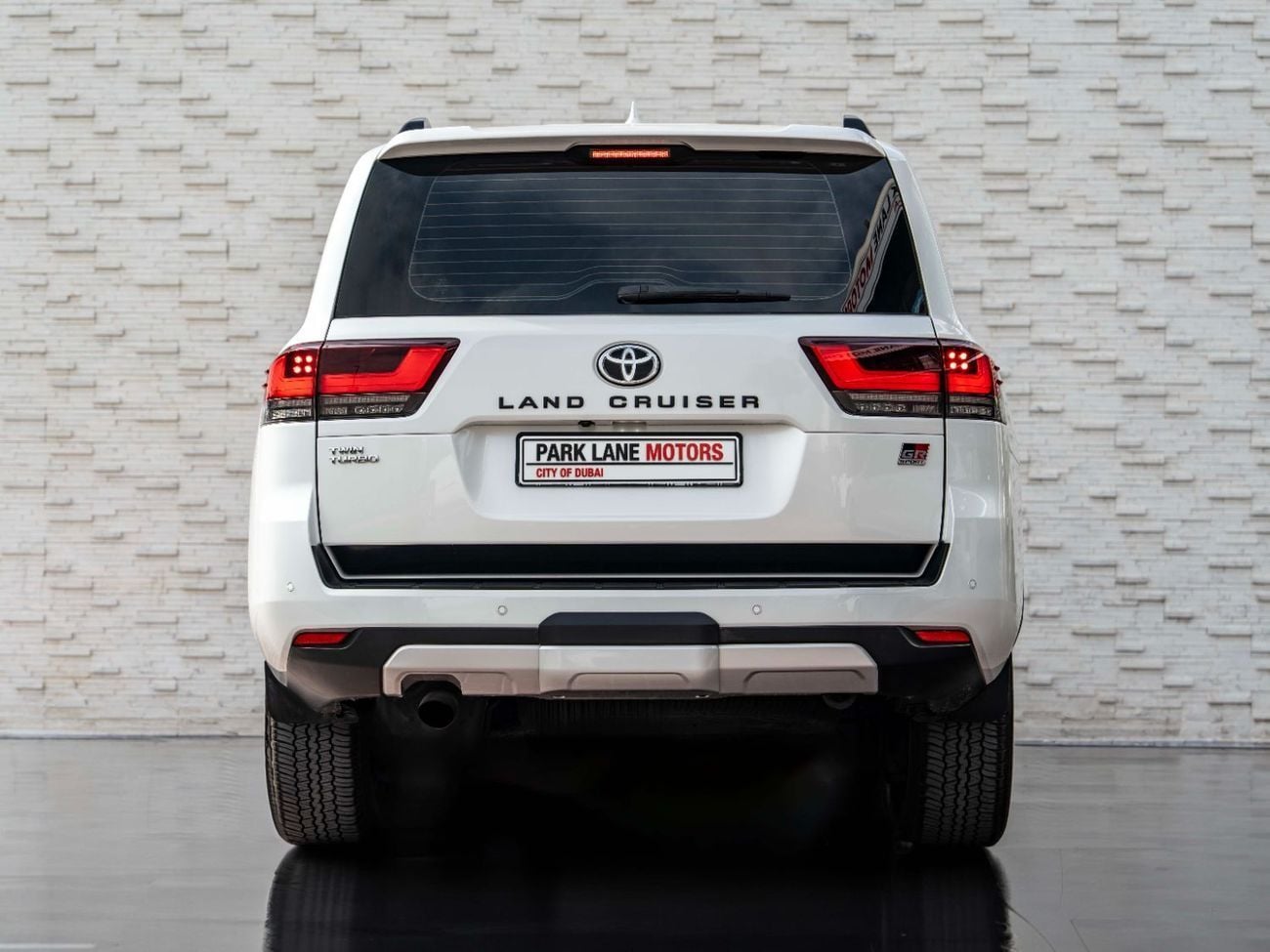 تويوتا لاند كروزر GR-S 3.3L