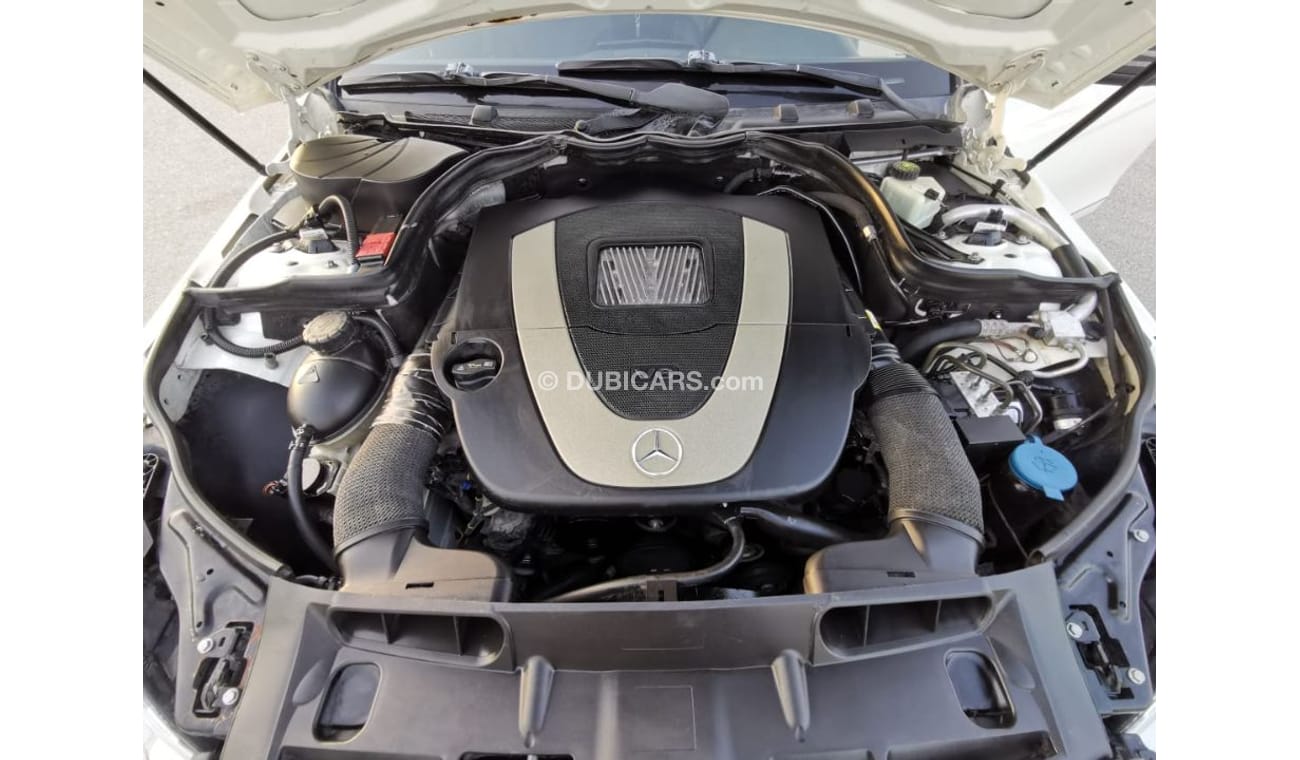 Mercedes-Benz C 300 Mercedes C300 2010 Gcc Specefecation Full Option Number 1