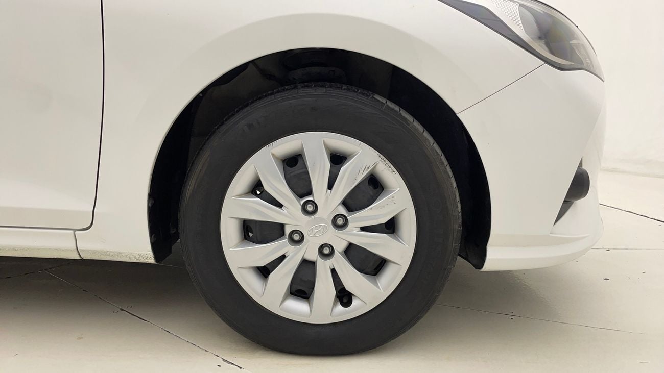 Hyundai Accent SMART 1.6 | Zero Down Payment | Home Test Drive