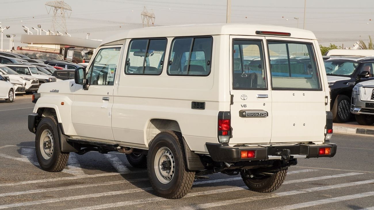 Toyota Land Cruiser 70 LC 78 HARDTOP 4.0L MT 4.0L V6 M/T