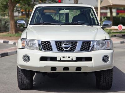 Nissan Patrol Safari Safari 4.8L M/T 2021 GCC SINGLE OWNER LOW MILEAGE IN MINT CONDITION