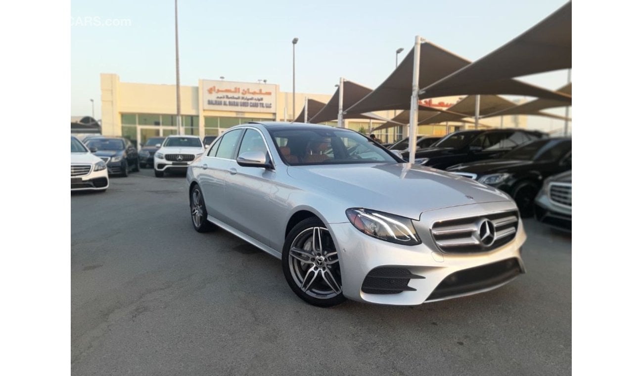 Mercedes-Benz E300 مرسيدس بنز E300 2018 وارد امريكي فل اوبشين فتحة جلد بانوراما يوجد كاميرا خلفية نظيفة جدا وبحالة ممتا