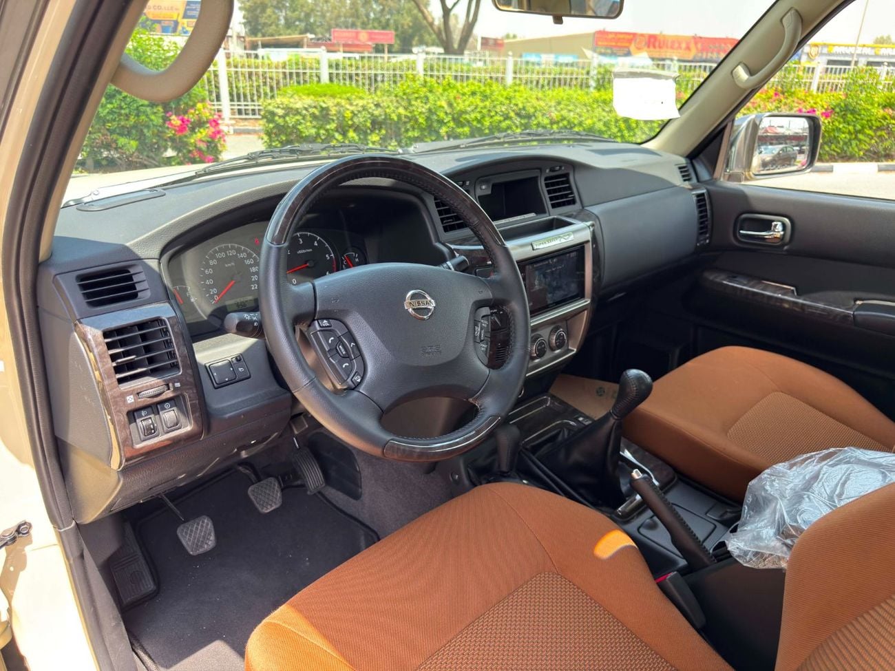 Nissan Patrol SUPER SAFARI**202$**GCC SPEC