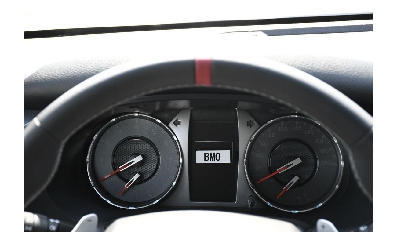 تويوتا هيلوكس GR Sport with Wireless Charger