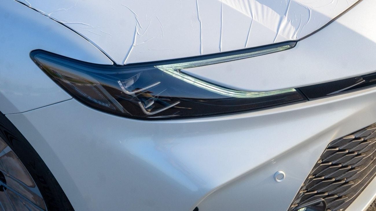 تويوتا كامري كامري لوميرا هايبرد صنع ياباني مواصفات خليجي