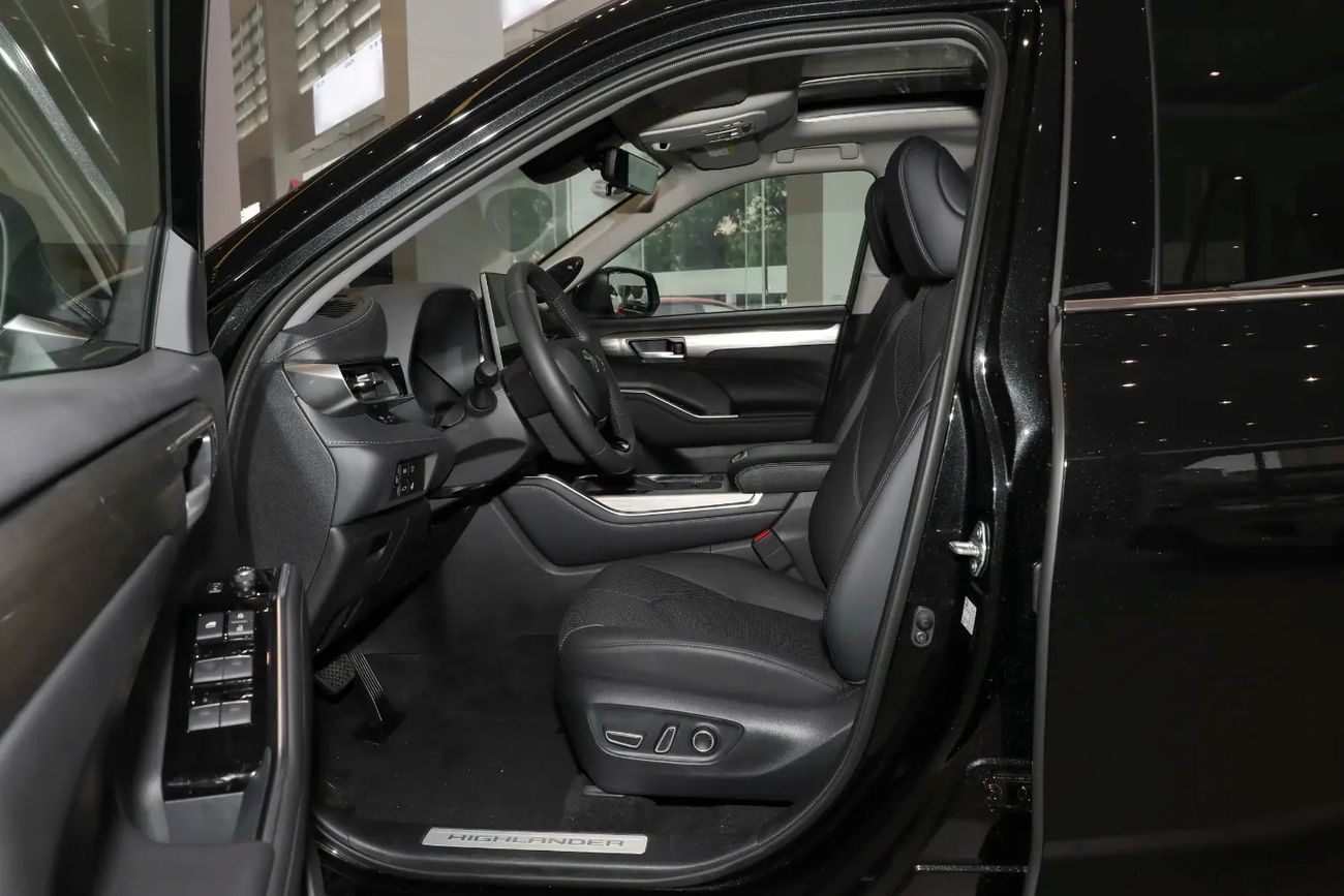 Toyota Highlander 2.5L Hybrid VXR (AWD)