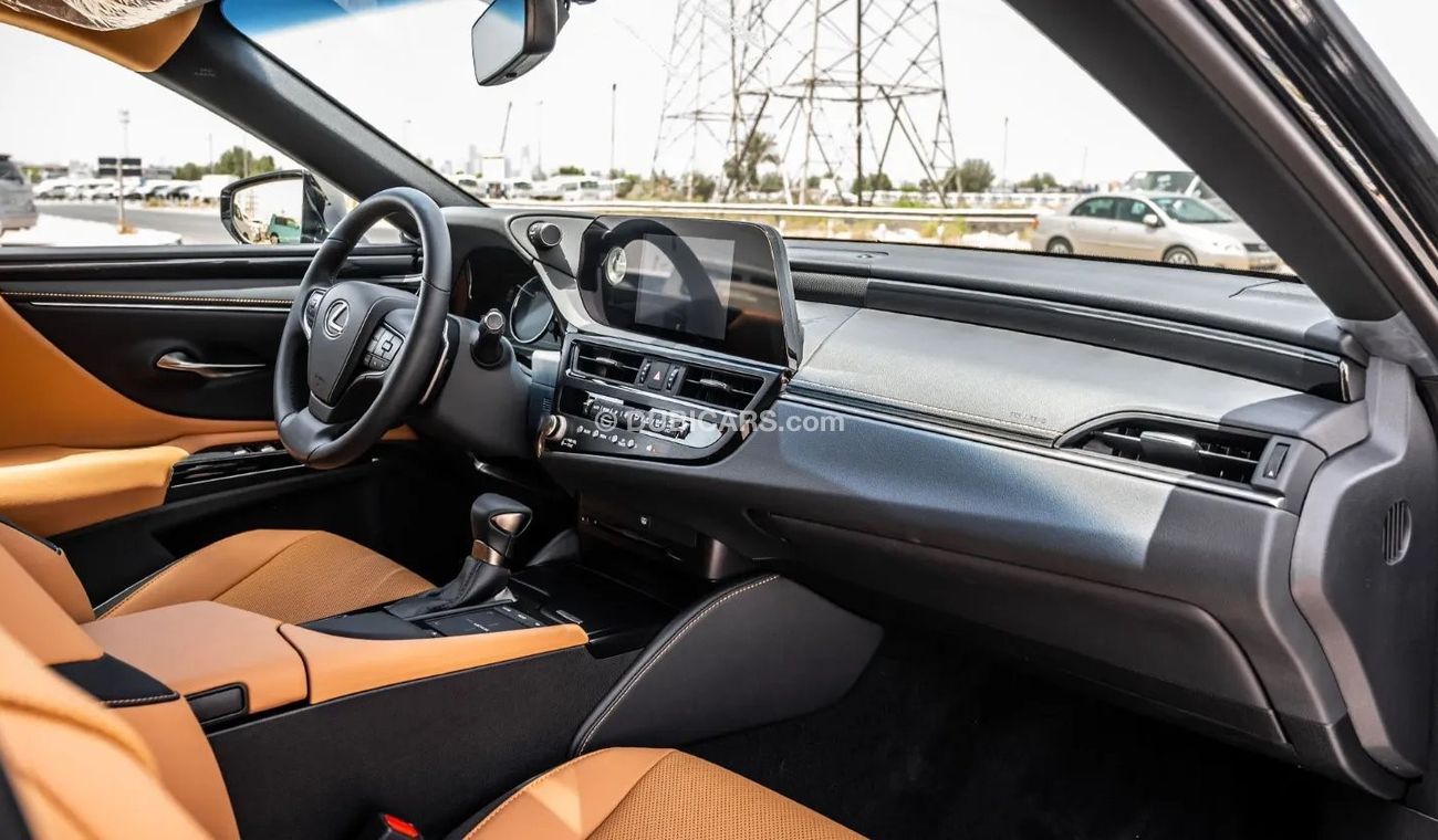 لكزس ES 250 17" ALLOY, 10 SPEAKER PIONEER, 8" TOUCH DISPLAY, SUNROOF, REAR CAM, LEATHER SEATS