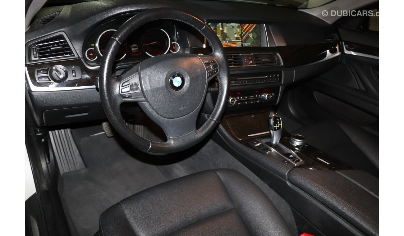 BMW 520i i 2016 GCC Warranty with Zero Down-Payment.