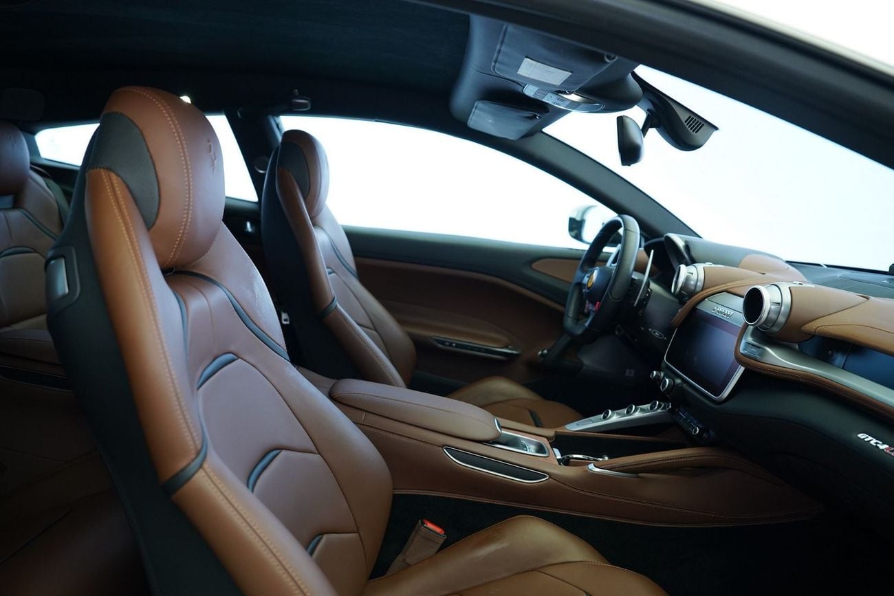 فيراري جي تي سي 4  لوسو T V8