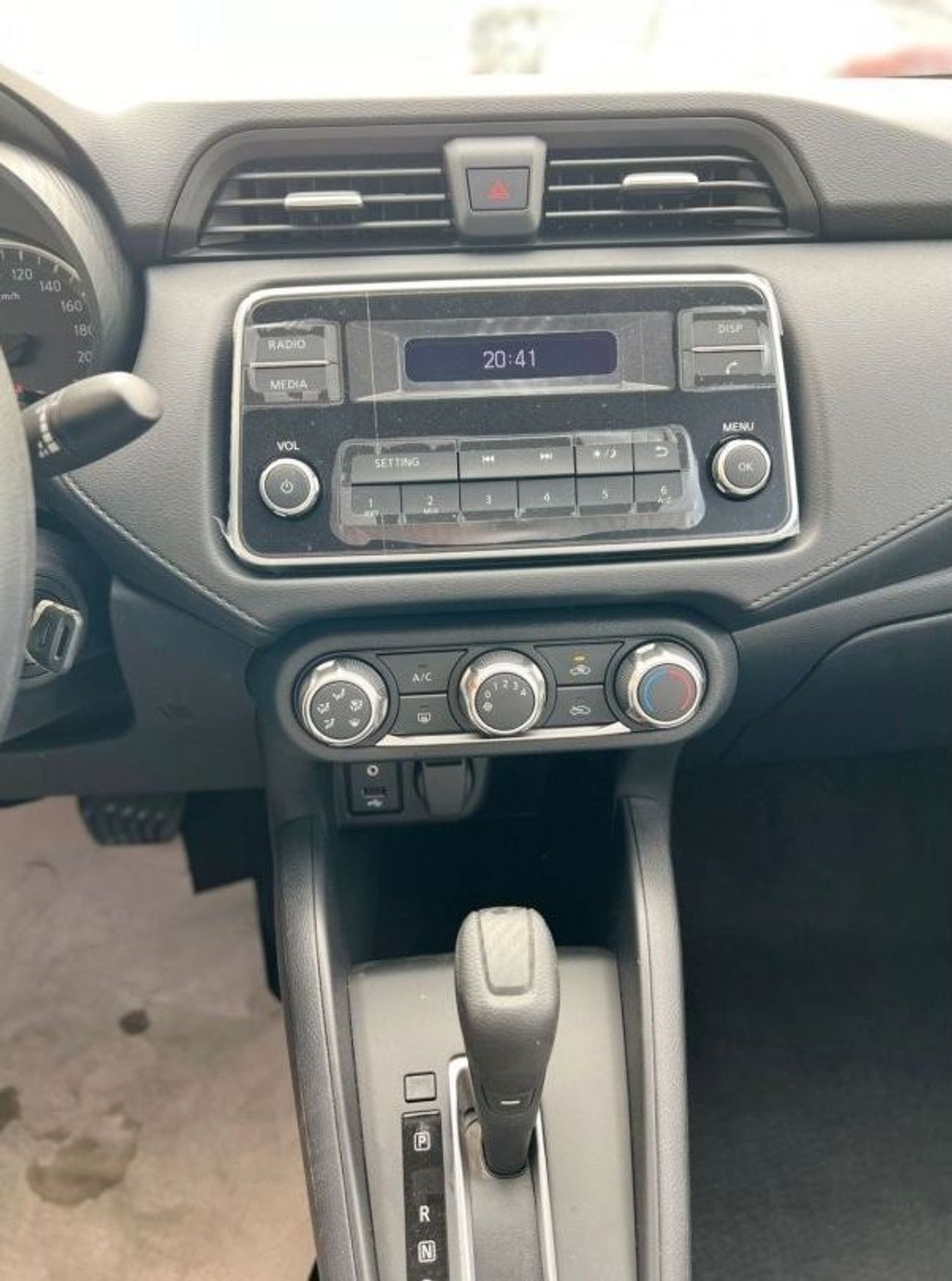 نيسان صني Nissan Sunny S 1.6L