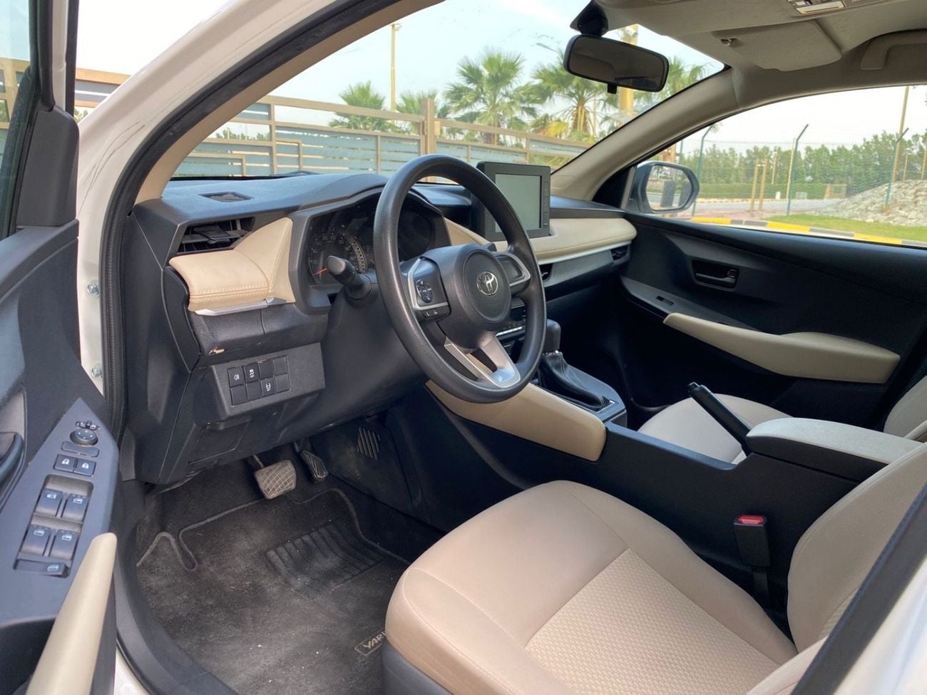 تويوتا يارس 1.5L E