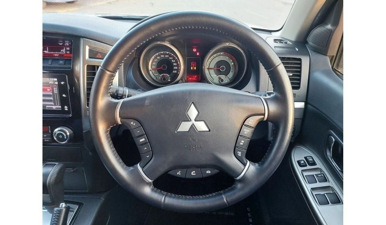 Mitsubishi Pajero MITSUBISHI PAJERO RIGHT HAND DRIVE 2021 MODEL 3.2 L DIESEL AUTOMATIC(PM01959)