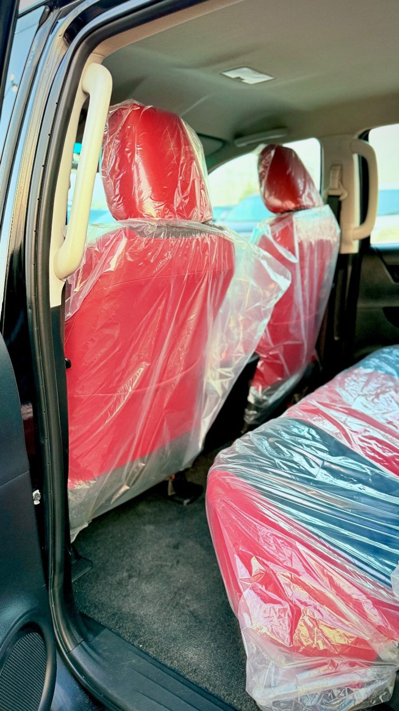 تويوتا هيلوكس GLX 2.7L Double Cab Utility A/T 2020 GLX FULL OPTION 2.7 ENGINE 4 CYLINDER AUTOMATIC TRANSMISSION GC