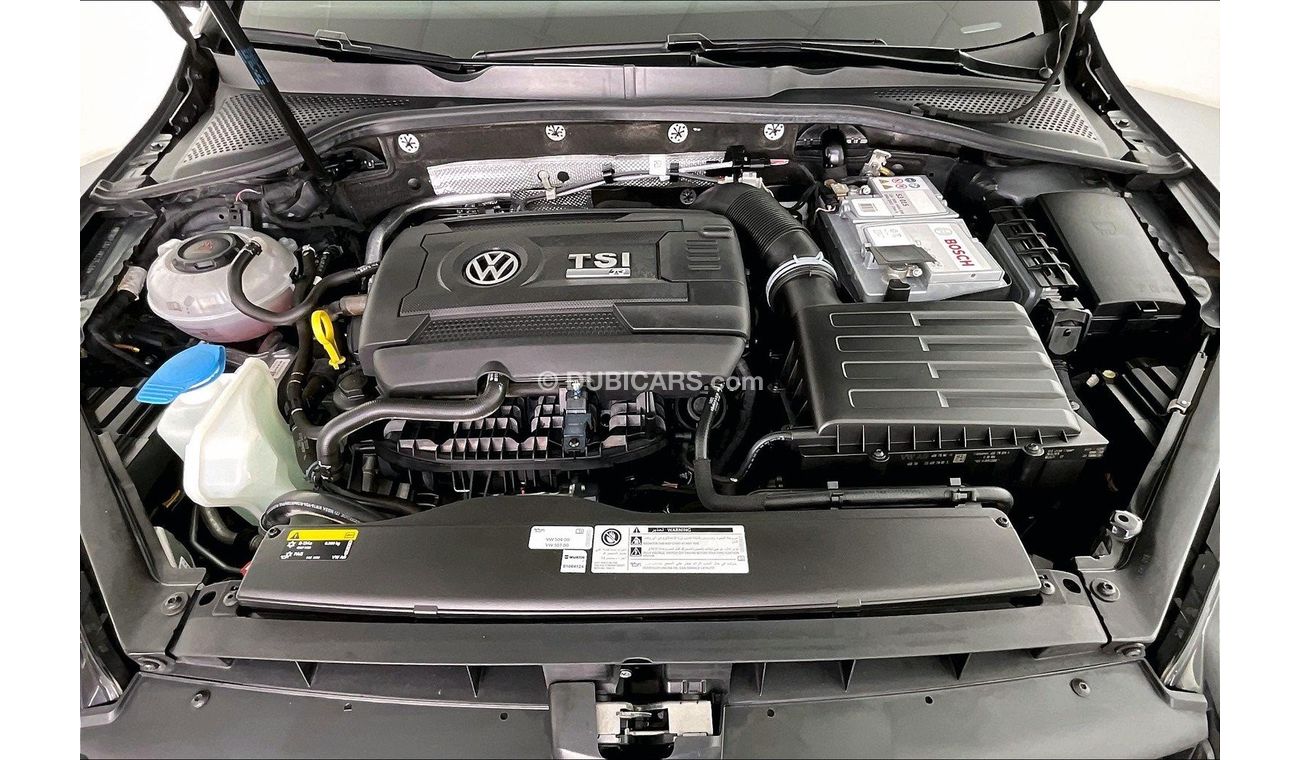 Volkswagen Golf R - Leather w/sunroof