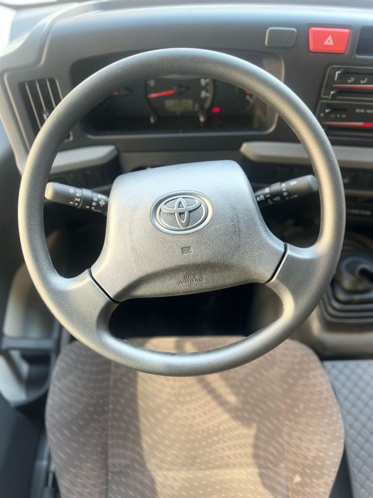 Toyota Coaster 4.0L DIESEL 23 SEATS