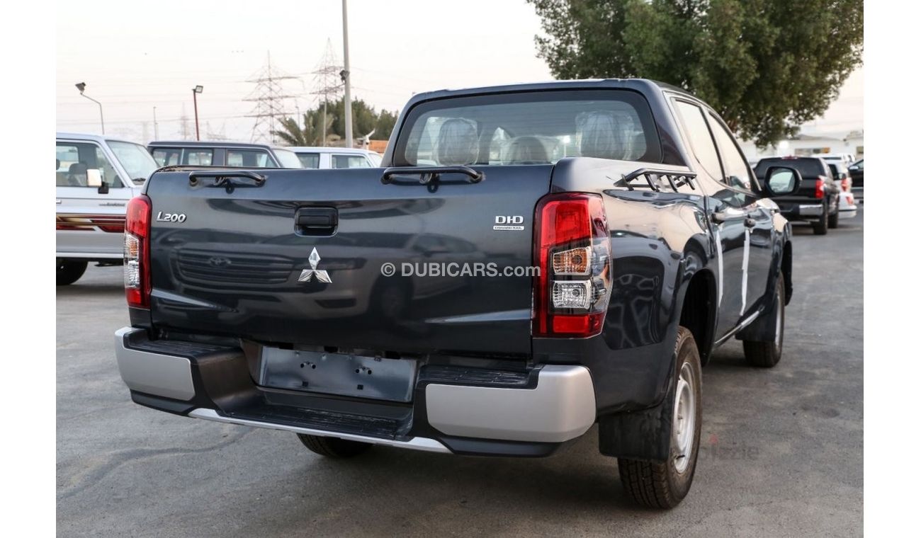 Mitsubishi L200 4X4 Double Cabin Diesel (Mid Option)