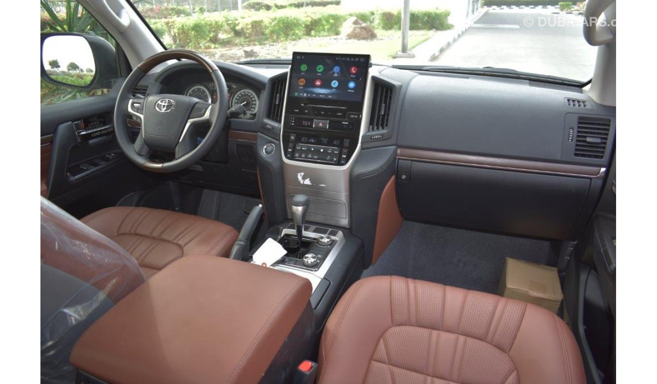 Toyota Land Cruiser 200 GXR V6 4.0L Petrol With GT Kit
