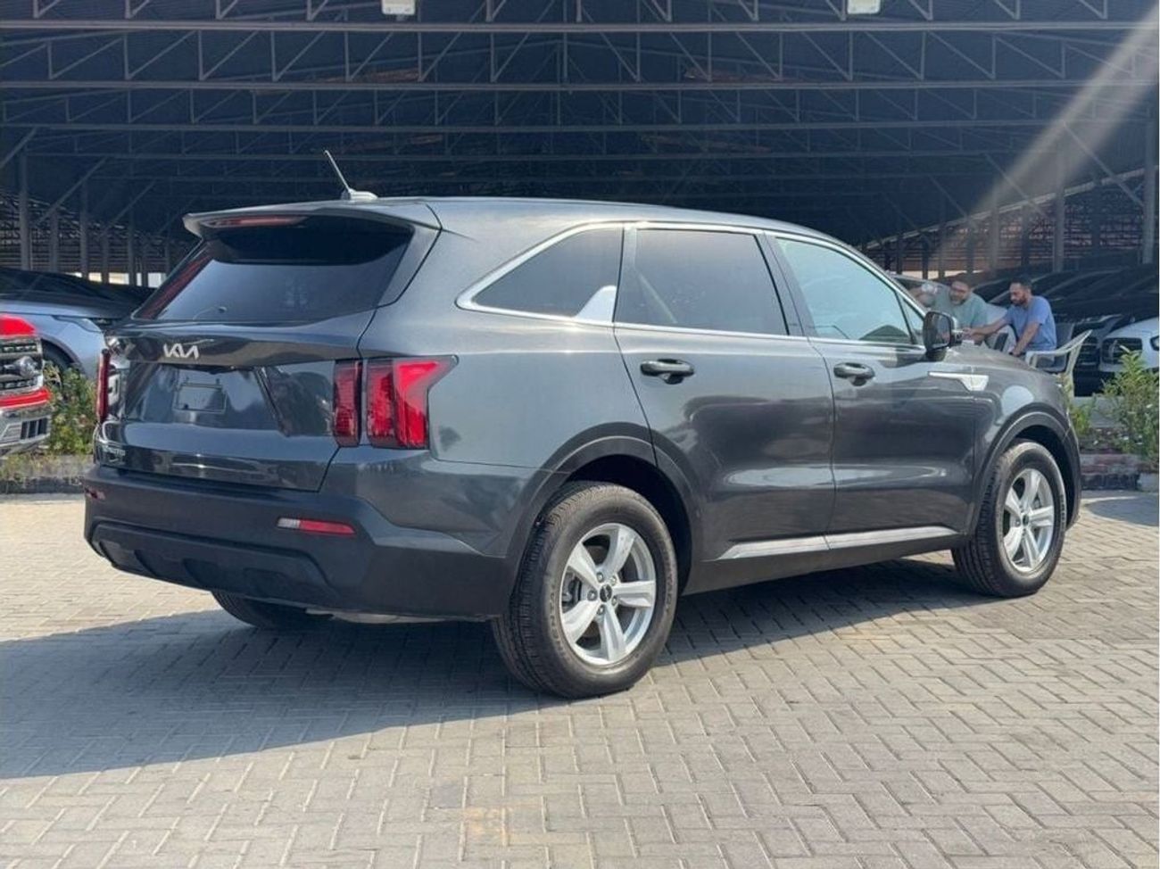 كيا سورينتو Mid Option 3.3L