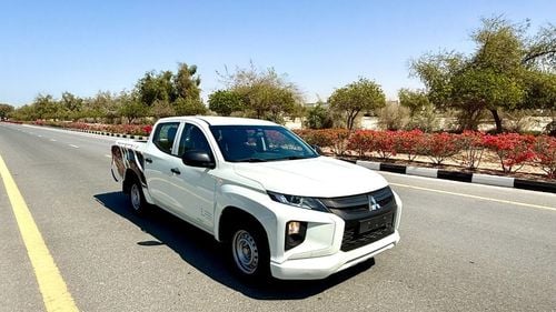 ميتسوبيشي L200 GL 2.4L (128 HP) Double Cab Utility