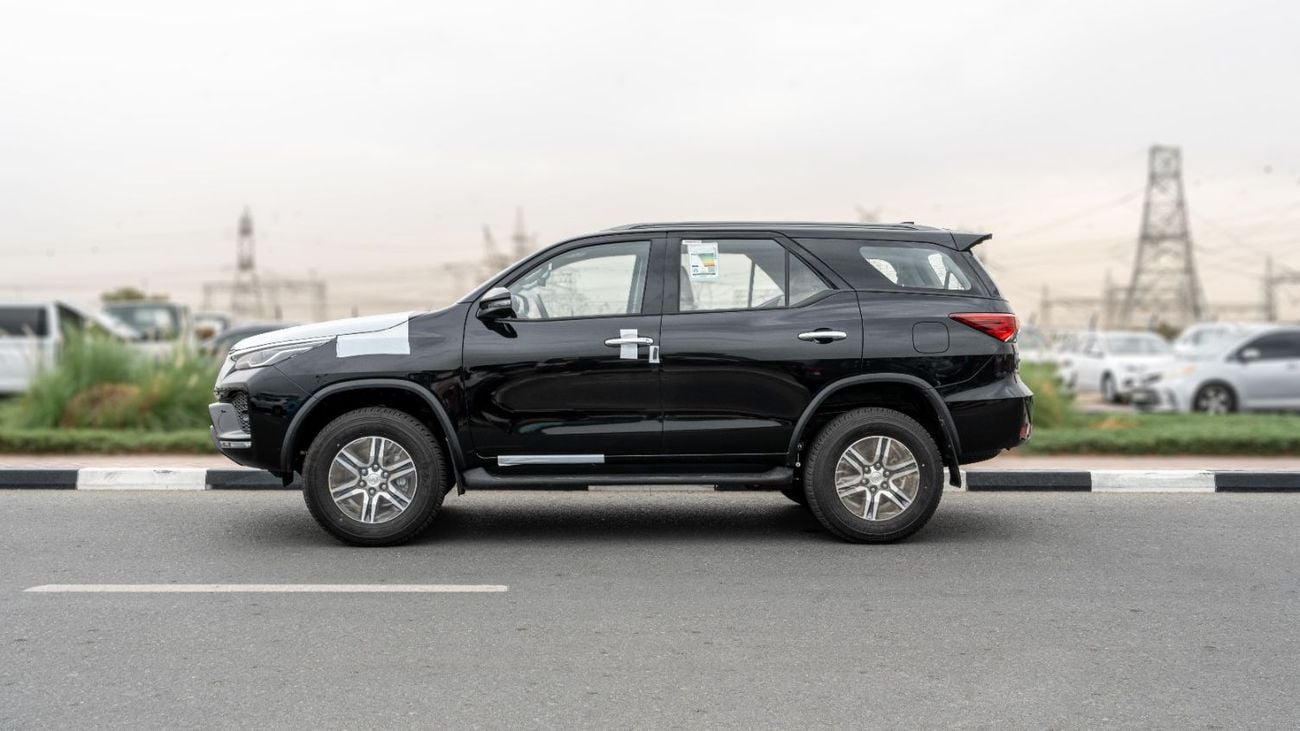 تويوتا فورتونر VXR 2026 Toyota Fortuner VX 4.0L AT Petrol (Black-Tan)