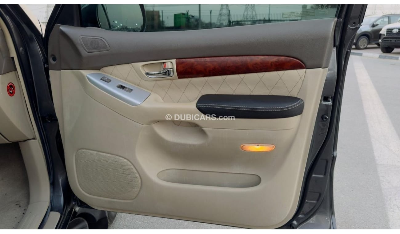 Toyota Prado 2007 | PETROL 3.7L | PREMIUM TWO TONE LEATHER SEATS | LCD DISPLAY PANEL | GOOD CONDITION