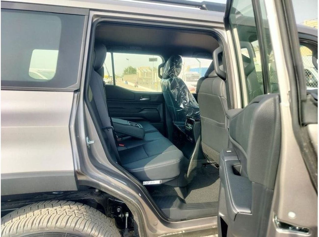 تويوتا برادو PRADO LIMITD 2.8L TURBO DIESEL | 2024 | 0 KM | 03 YEARS WARRANTY