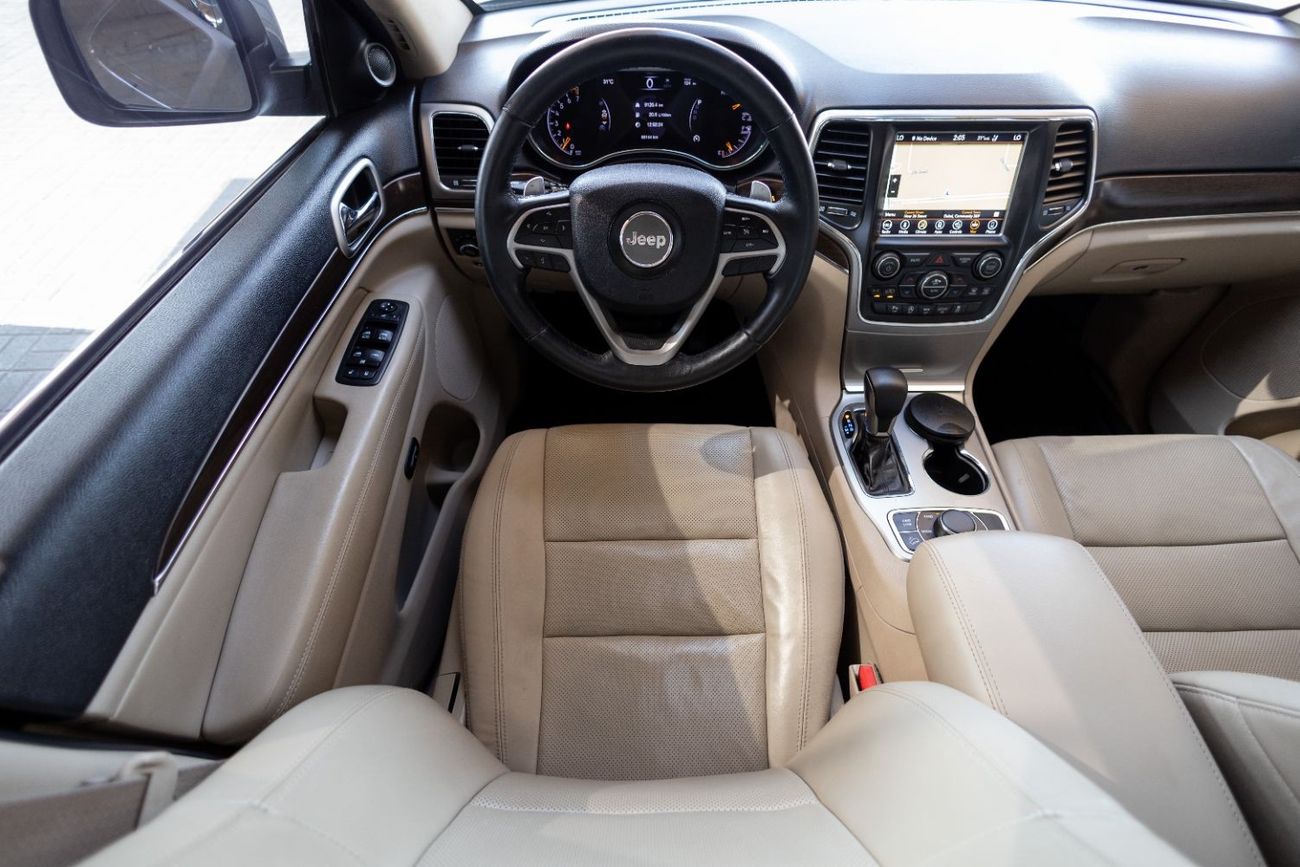Jeep Grand Cherokee Limited 3.6L Jeep Grand Cherokee Limited 2018 GCC under Warranty with Flexible Down-Payment.