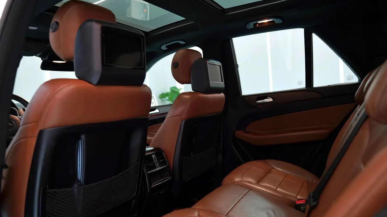 Mercedes-Benz GLE 400 AMG AMG MERCEDES GLE400 || GCC || LUXURY INTERIO || AMAZING CONDITION II FULLY LOADED || LOW MILEAGE