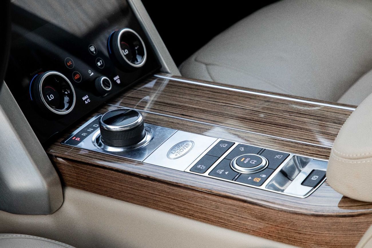 Land Rover Range Rover Vogue | 3,721 P.M  | 0% Downpayment | Full Al Tayer History | Side Steps | Ultra Low KM