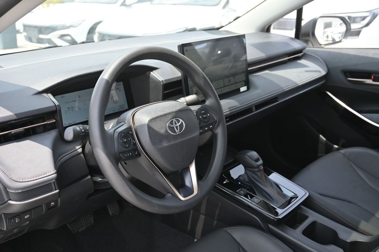 تويوتا كورولا XLI HEV Toyota Corolla 1.8L Hybrid New Shape, Model 2026, Color White