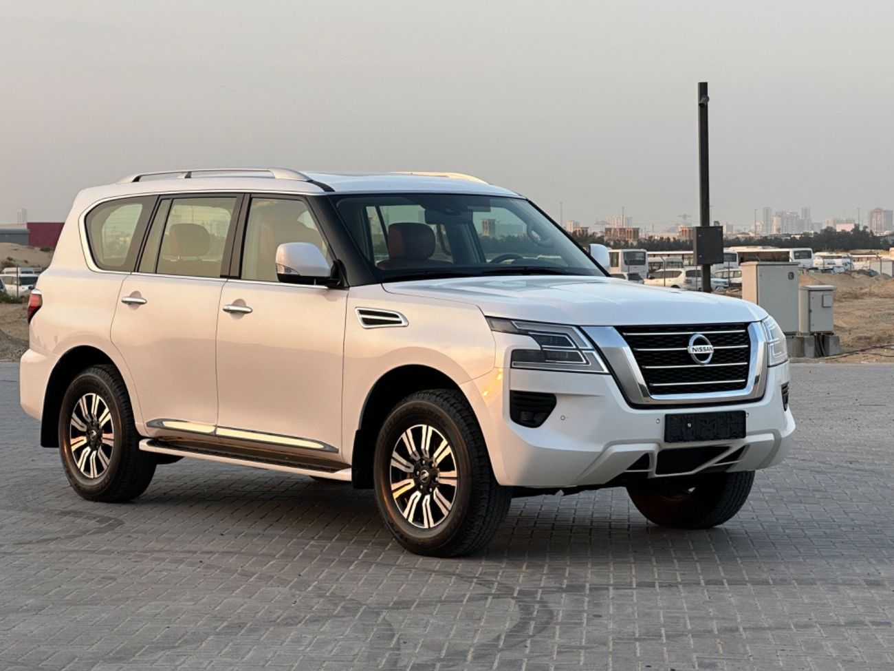 Nissan Patrol SE T1 4.0L MODEL 2020 GCC CAR PERFECT CONDITION INSIDE AND OUTSIDE FULL OPTION