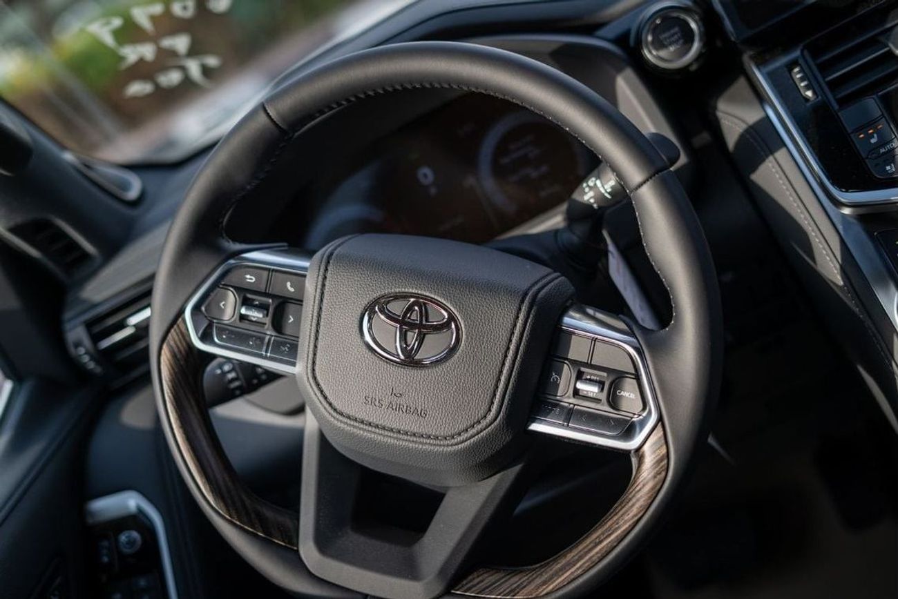 Toyota Land Cruiser LC300 3.3 VXR TT DSL 2025 MODEL