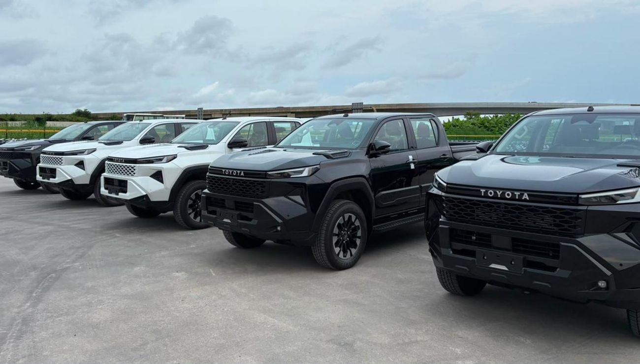 Toyota Hilux ADVENTURE 2.8 Full Option New Shape Brand New