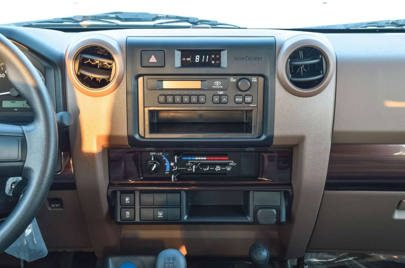 Toyota Land Cruiser 70 LC78 Hardtop 3 Doors Long , M/T , 4.0L Petrol V6 Two Tank 2025 Model