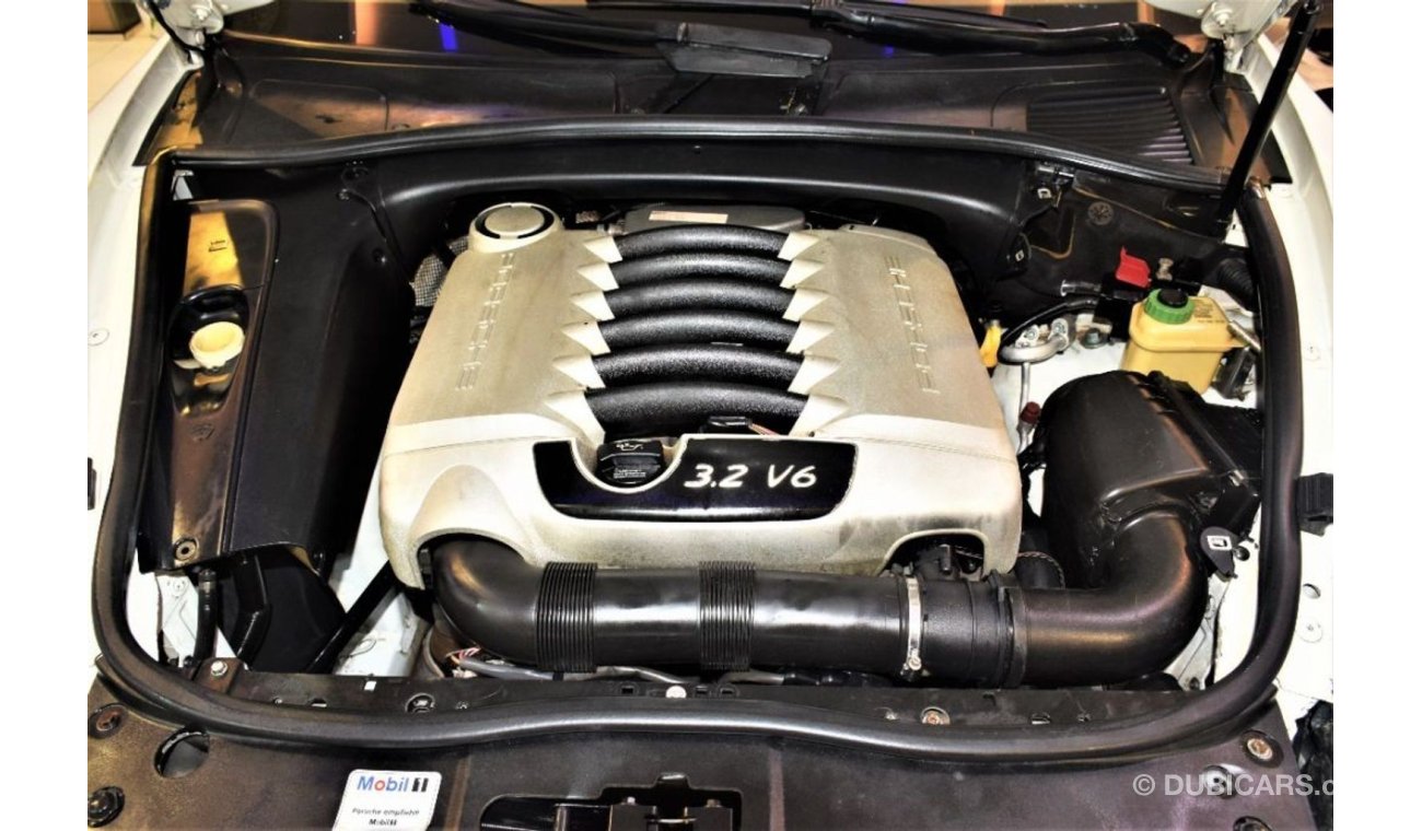 Porsche Cayenne AMAZING Porsche Cayenne S 2006 Model! White Color! GCC Specs