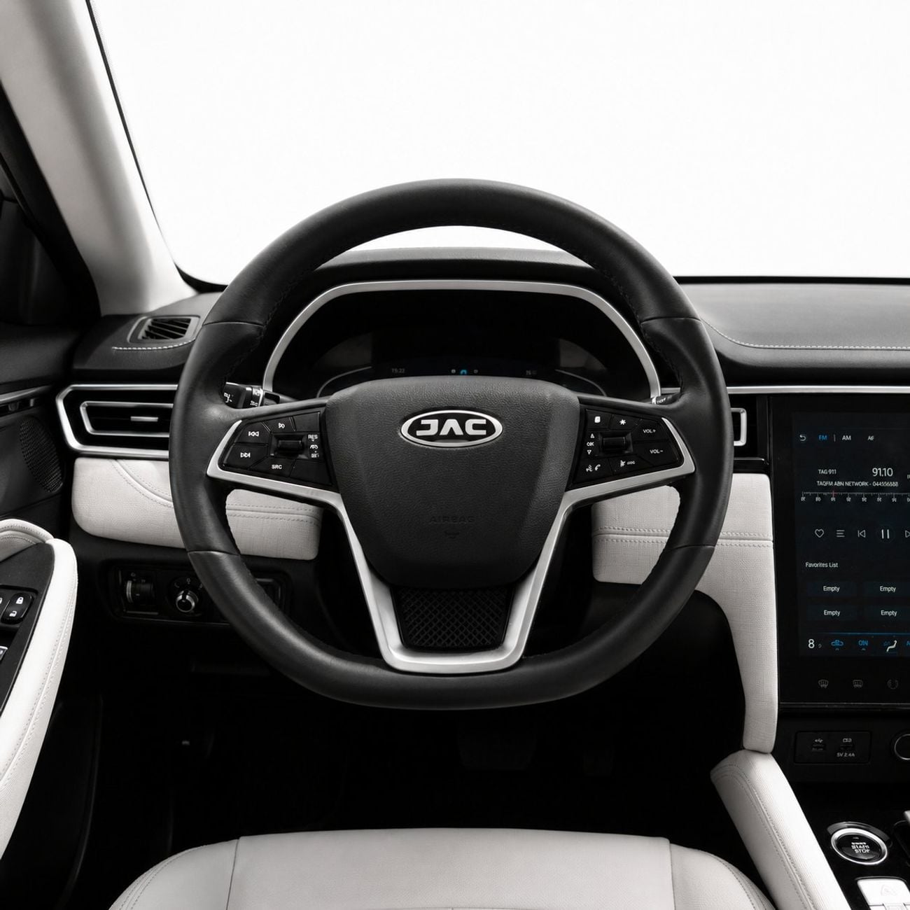 JAC J7 LUXURY AED 669 P.M • 0% Downpayment • JAC J7 • 1 Year Warranty