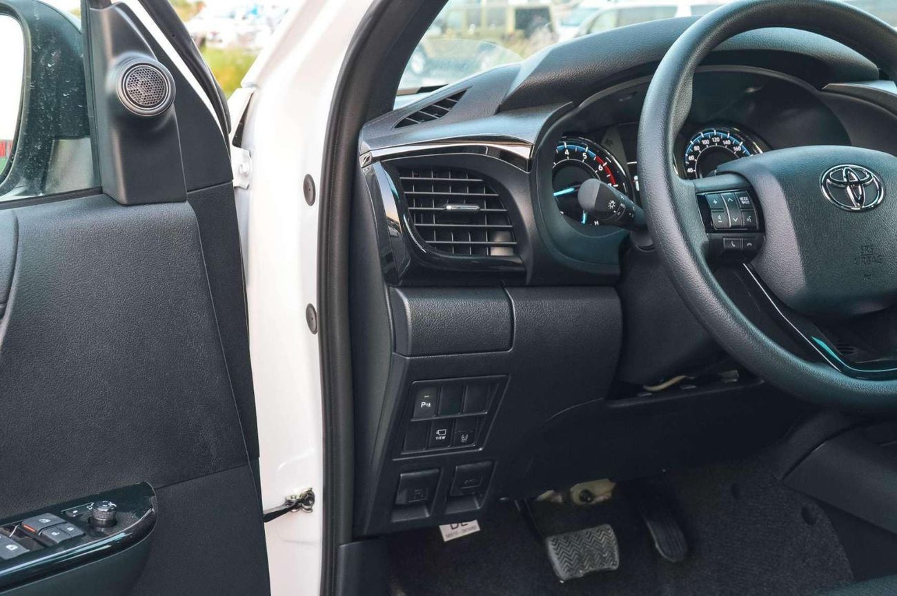 Toyota Hilux ADVENTURE 4.0L 4WD PETROL PICKUP 2026