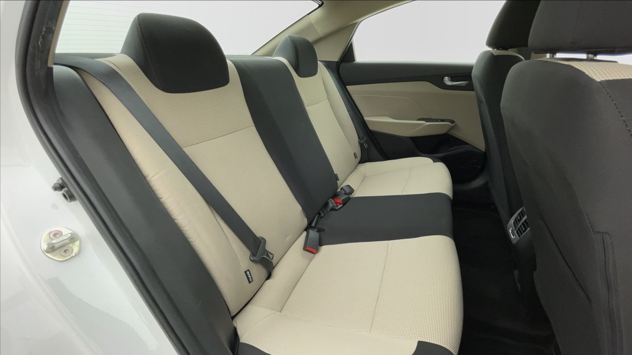 Hyundai Accent SMART 1.6 | Zero Down Payment | Home Test Drive