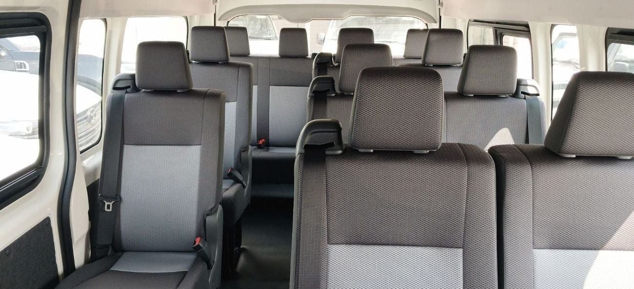 Toyota Hiace DLS - STD ROOF Toyota HiAce Highroof 2.8L Diesel MT 2025YM