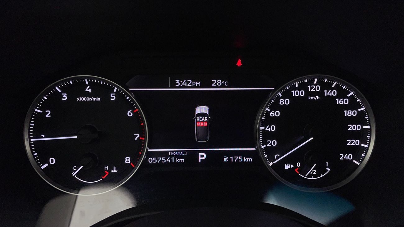 Mitsubishi Outlander 2.5L GLX Mid Line 2023 GLX MID LINE | AED 1049/Month | 0 DP | 30 Day Return | Warranty | Service His