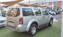 Nissan Pathfinder Gulf - Accident Free - No. 2 - Screen - Rings - Excellent condition, you do not need any expenses